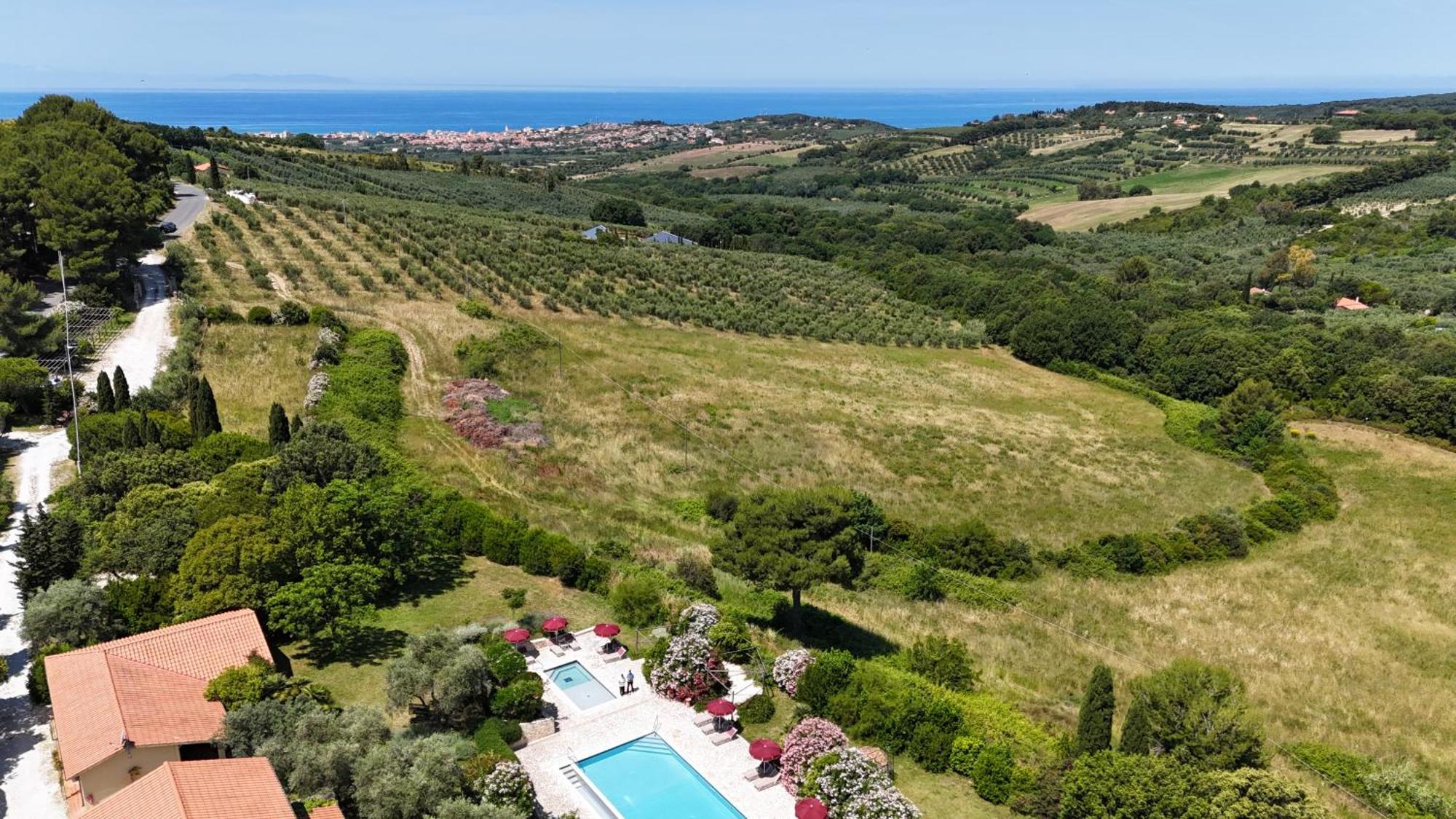 La Muccheria San Vincenzo Exterior foto