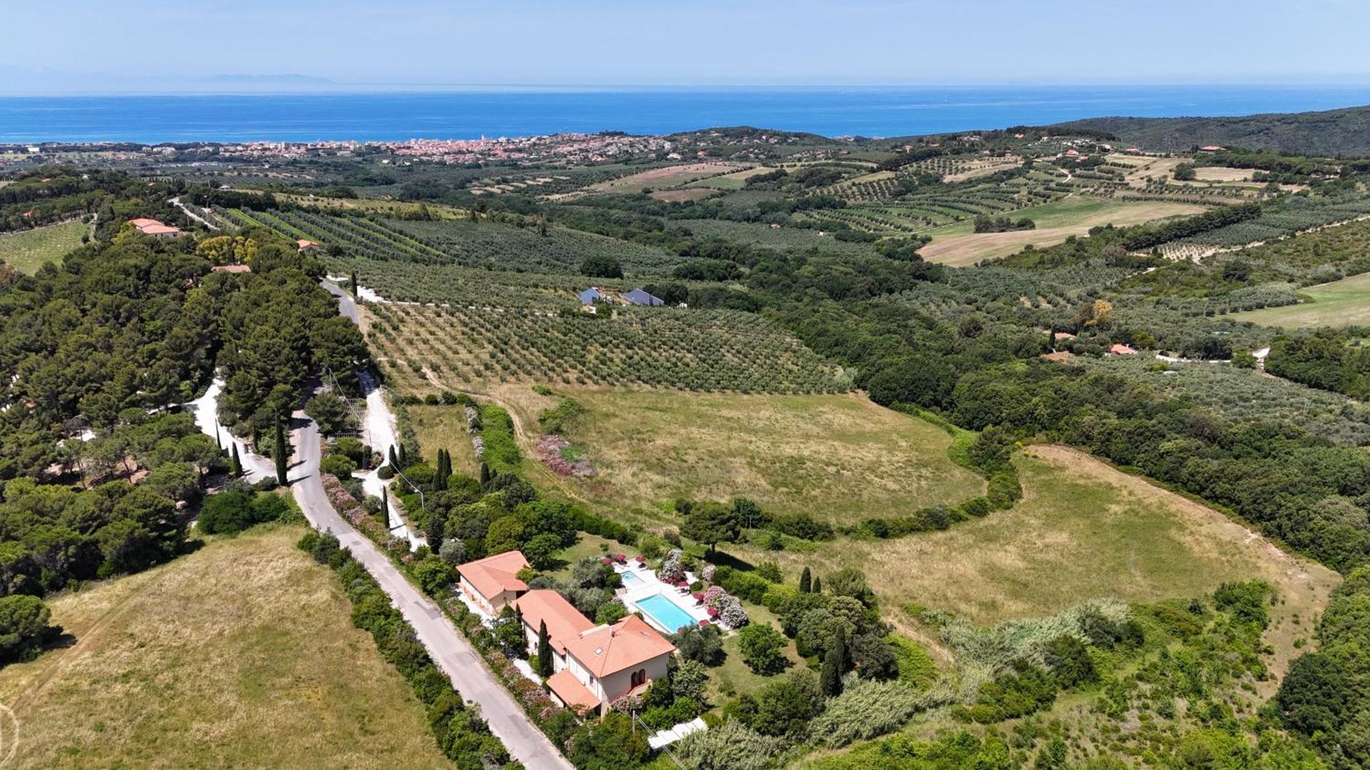 La Muccheria San Vincenzo Exterior foto
